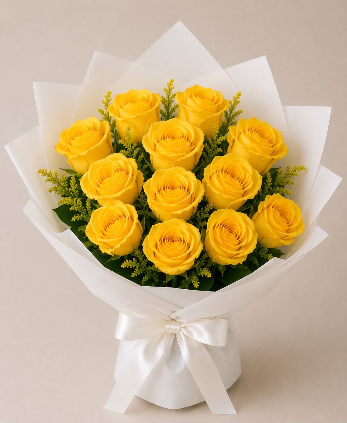 Buquê 12 Rosas amarelas colombianas na embalagem especial