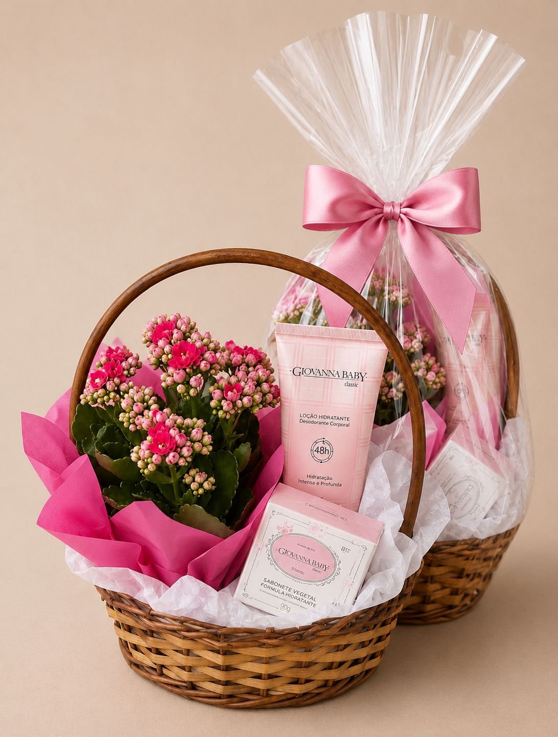 Cesta de Flores Kalandiva com hidratante e sabonete geovanna Baby